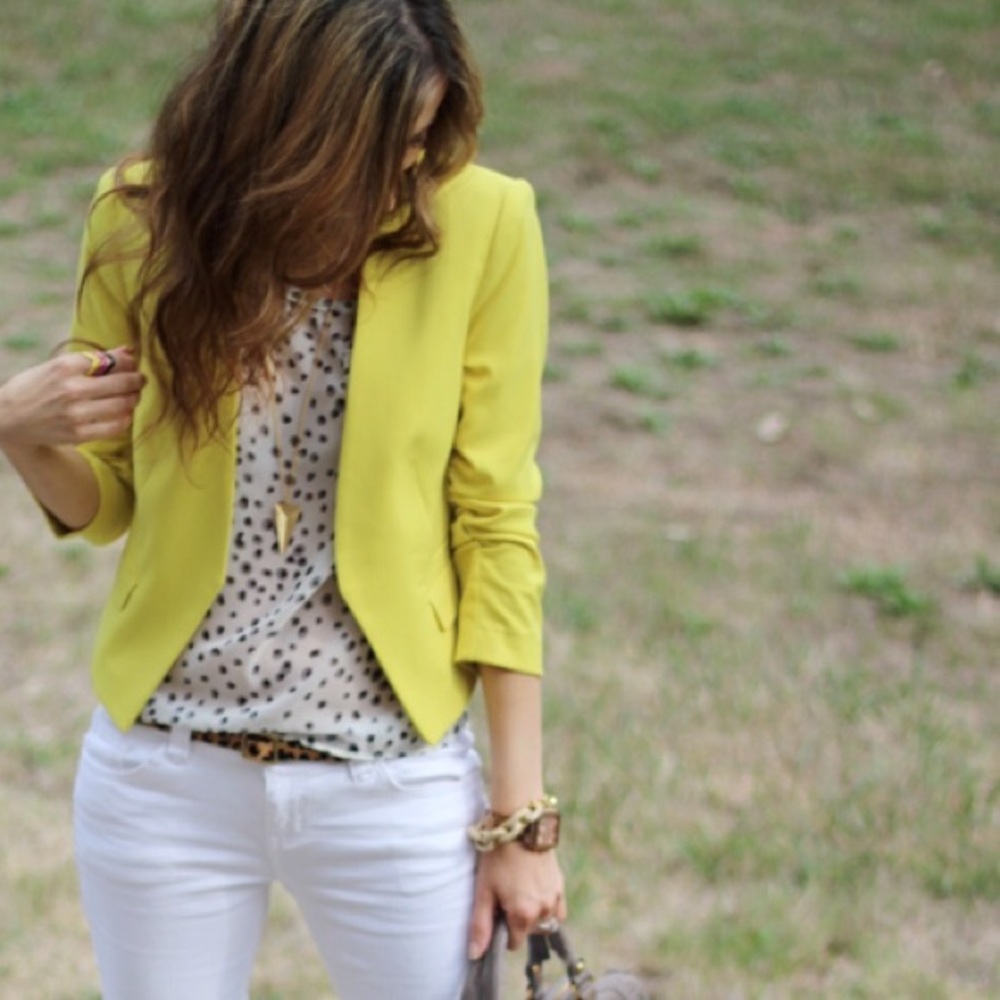 NEVER WORN Yellow blazer 🛍