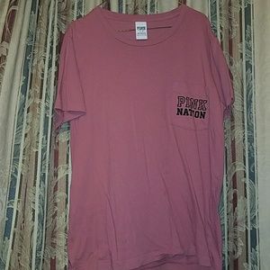 Vs pink Campus tee
