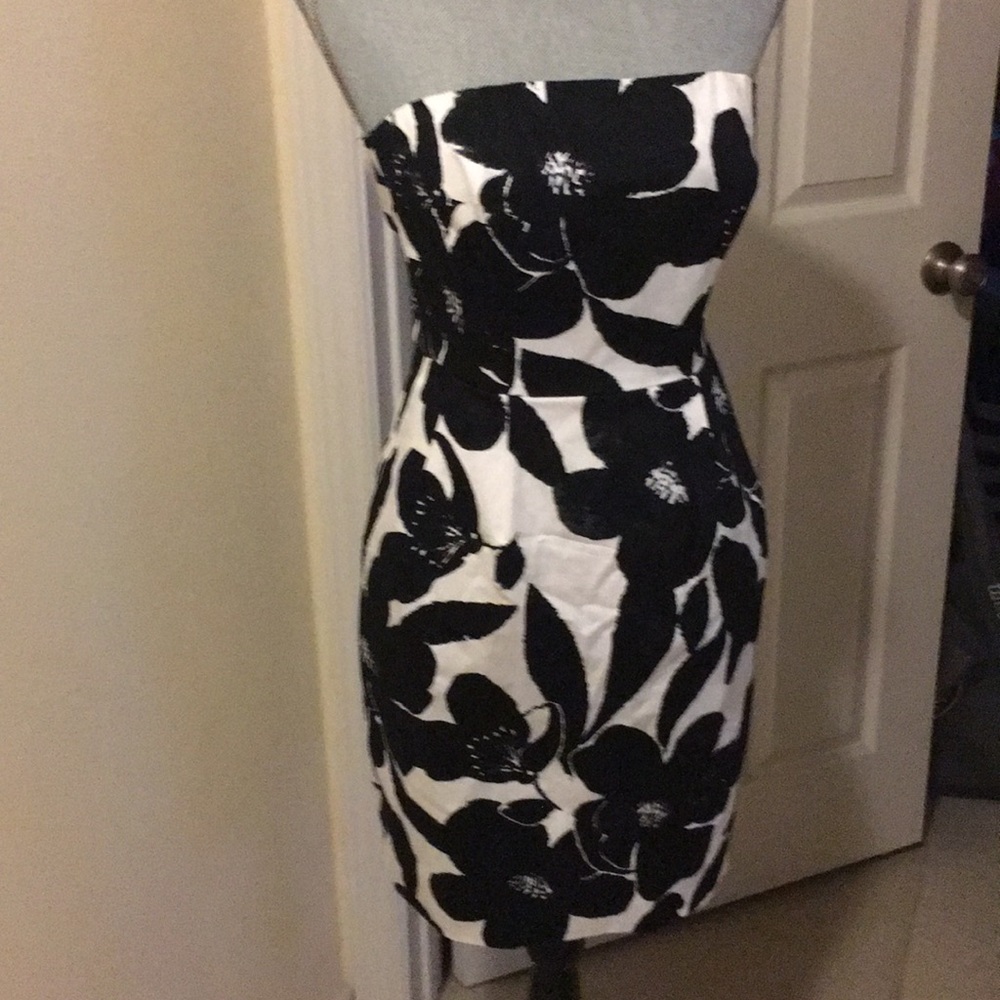 Strapless dress