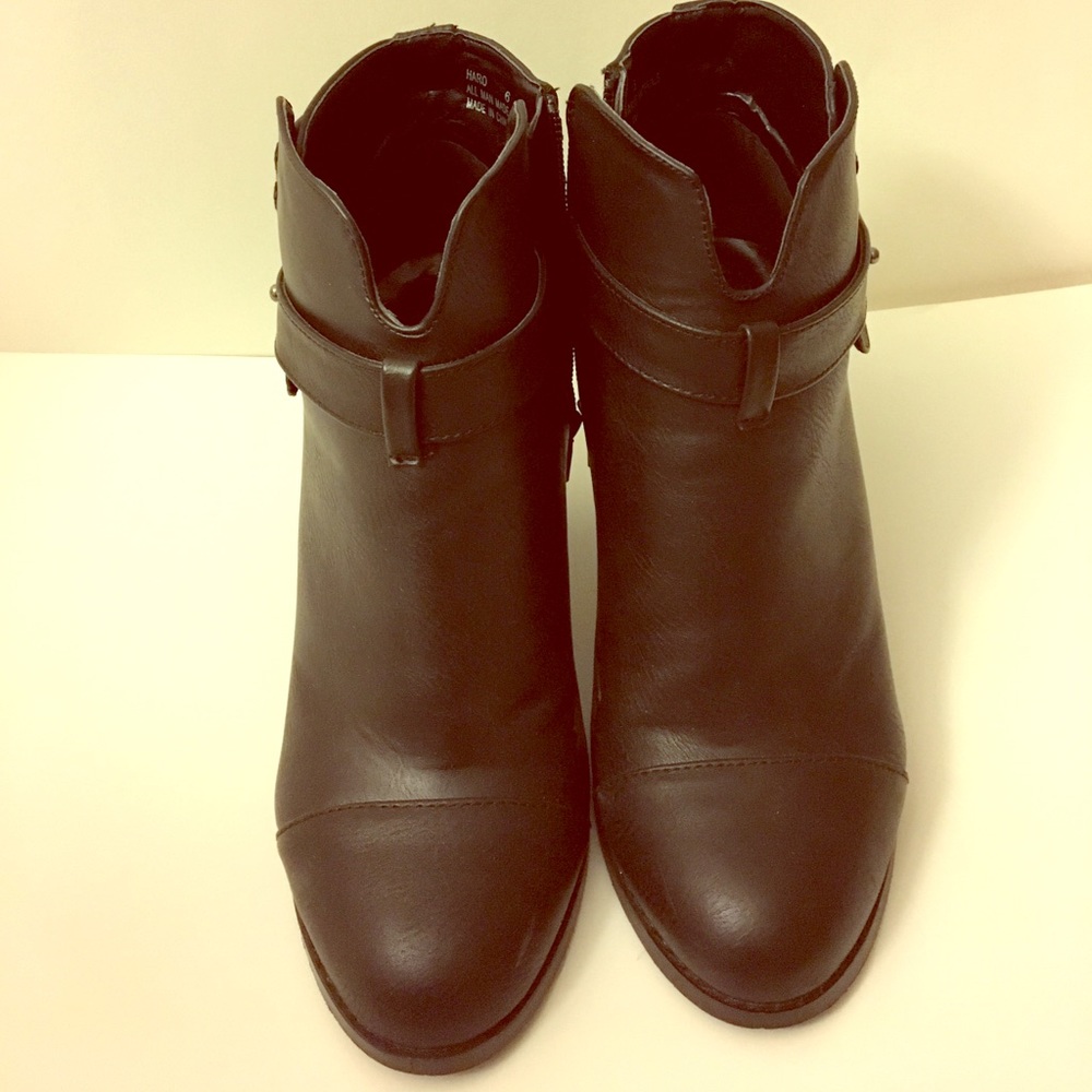 Cute Black Booties 🖤