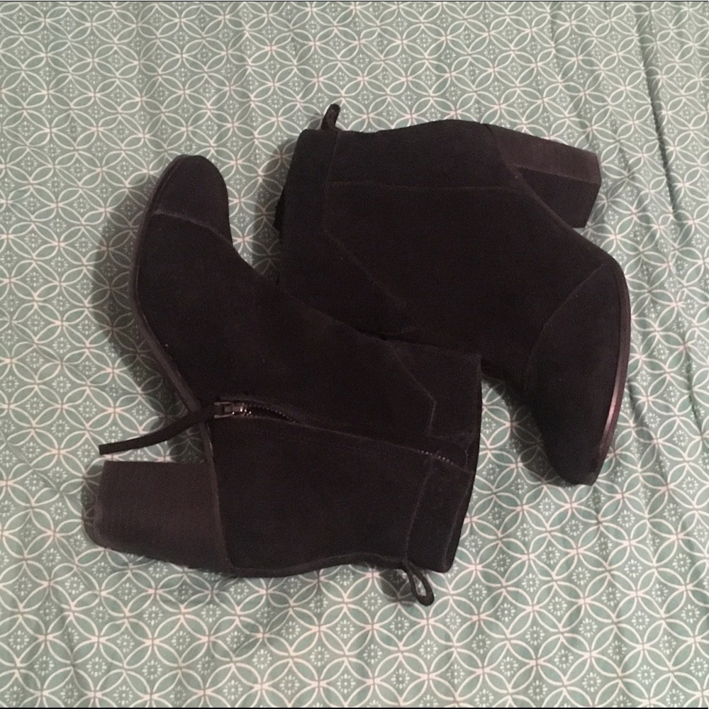 Tom's Lunata Boots