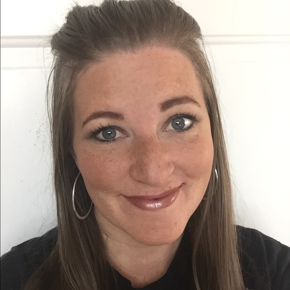 Meet your Posher, Shayna - Picture 1 of 1