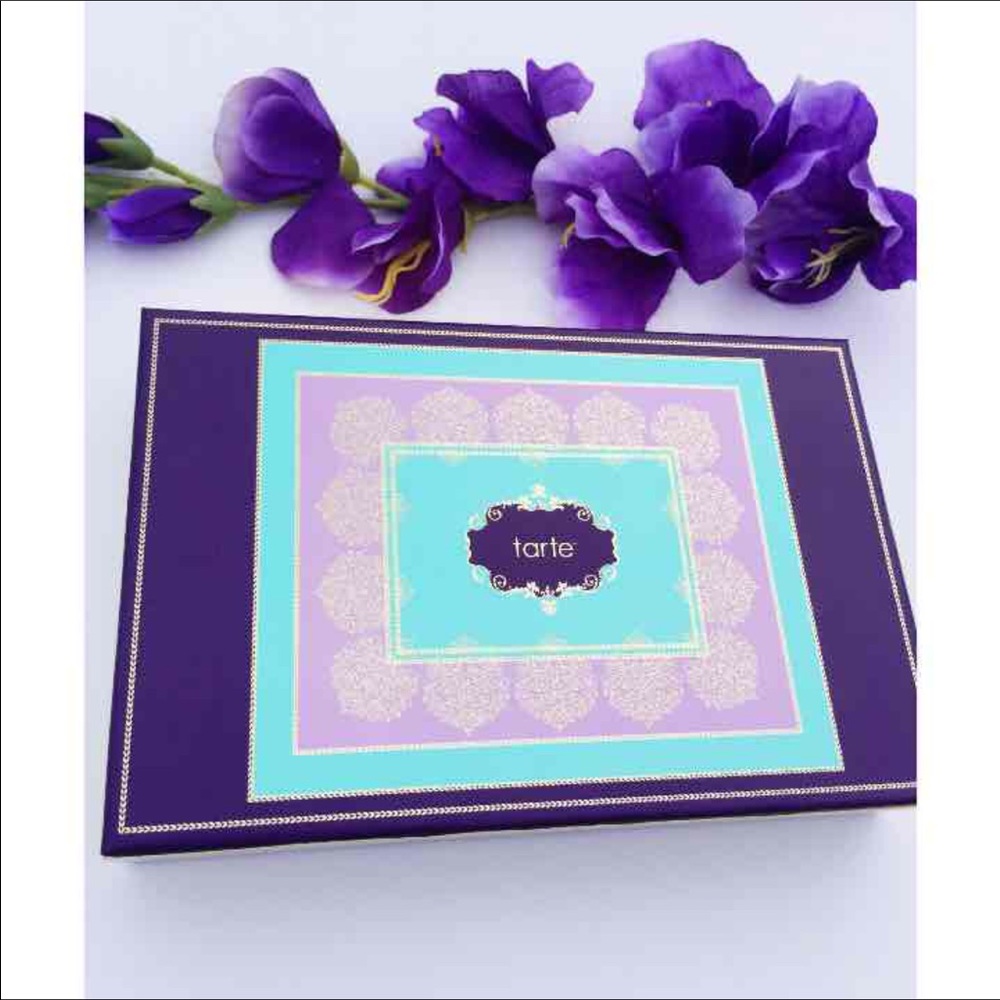 Limited edition Tarte Away Oui Go! New