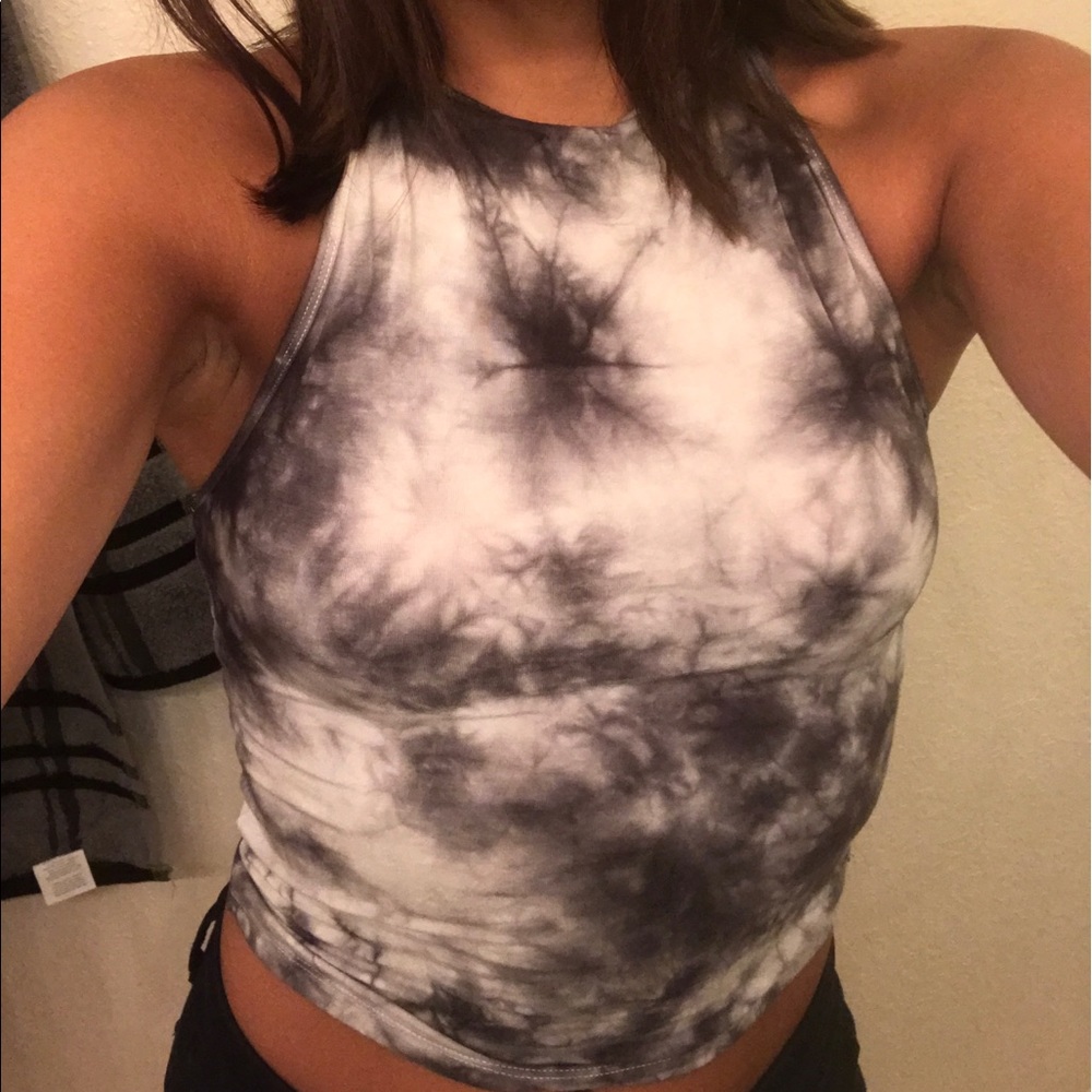 smokey crop top