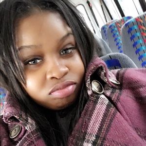 Meet your Posher, Sierra