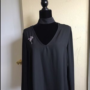 Choker styled blouse