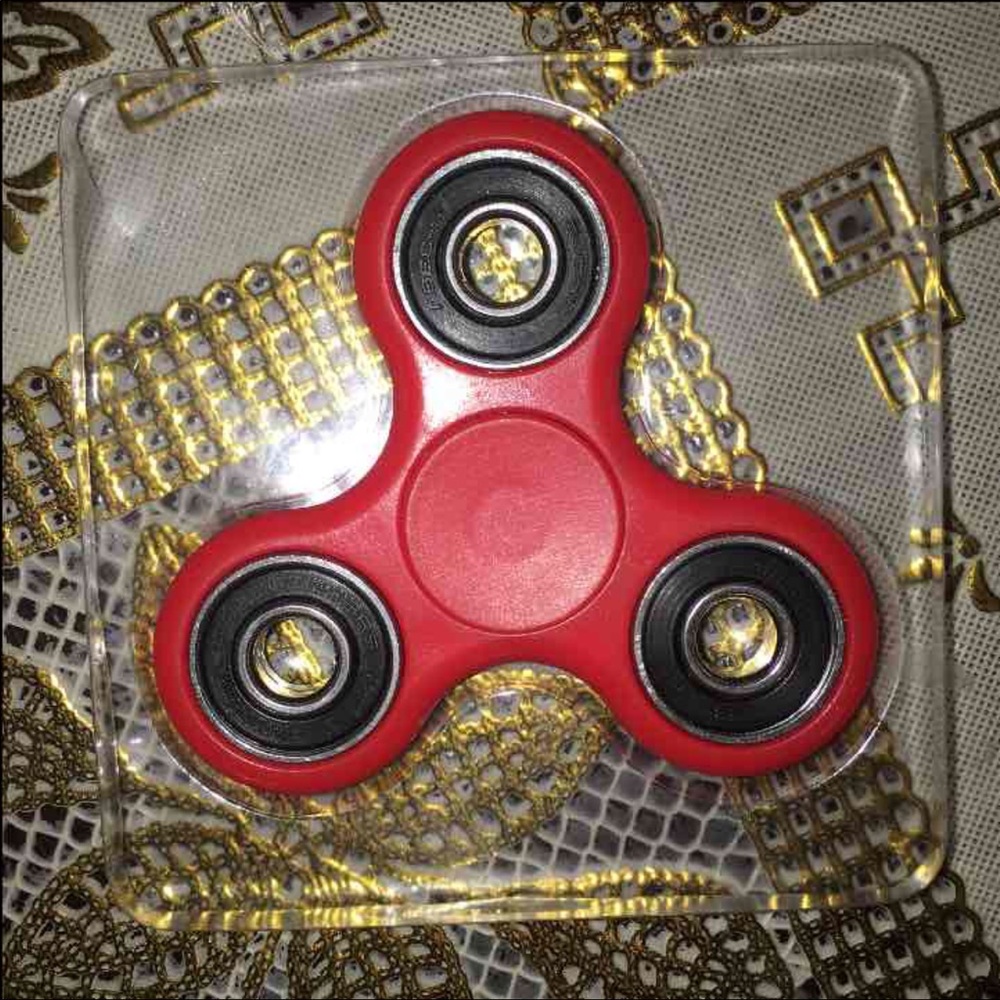 Red fidget spinner