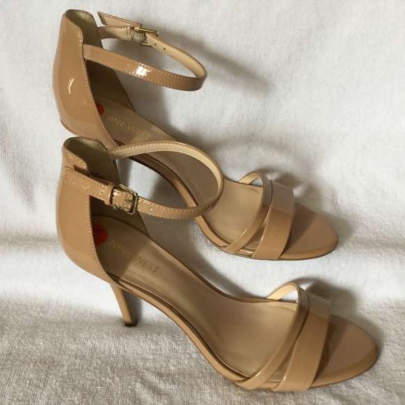 🎉HP🎉 Classy Nine West Amurri Strappy Stilettos! - Picture 1 of 7