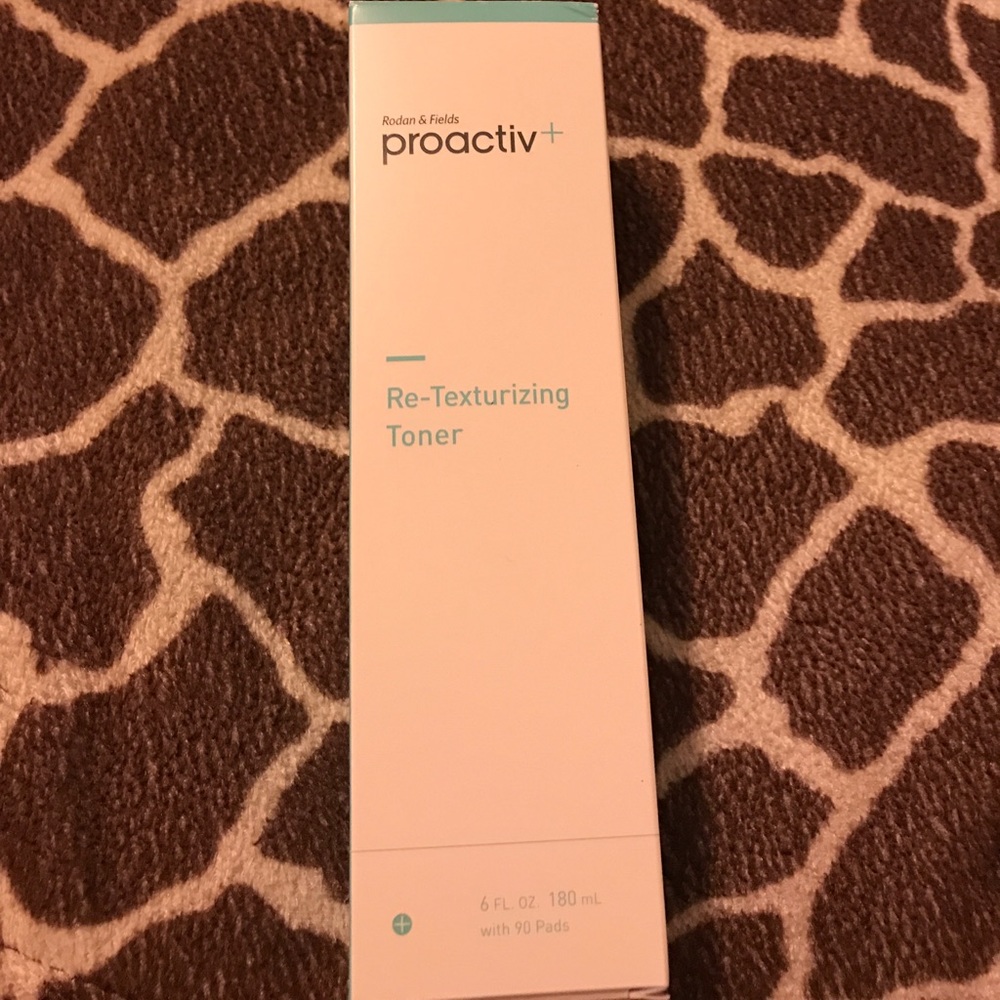 Proactiv+ Re-Texturizing Toner