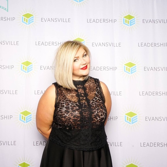 Posh Ambassador 💃🏼👗👖👚👙👠🌈🛍🎁🎀💗💝 - Picture 4 of 7