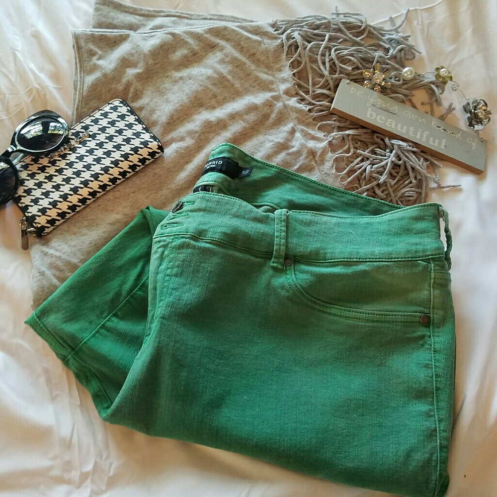 Kelly Green capri