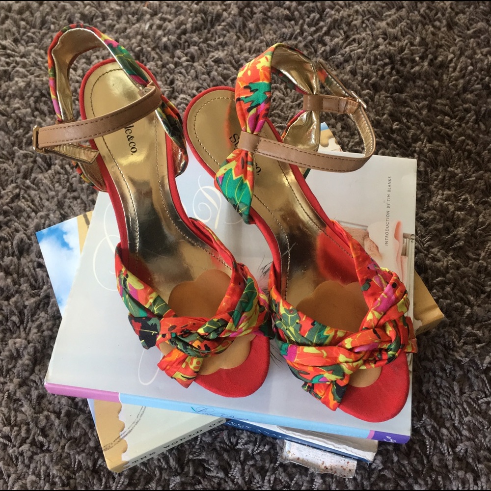 Style and co floral sandal, size 7