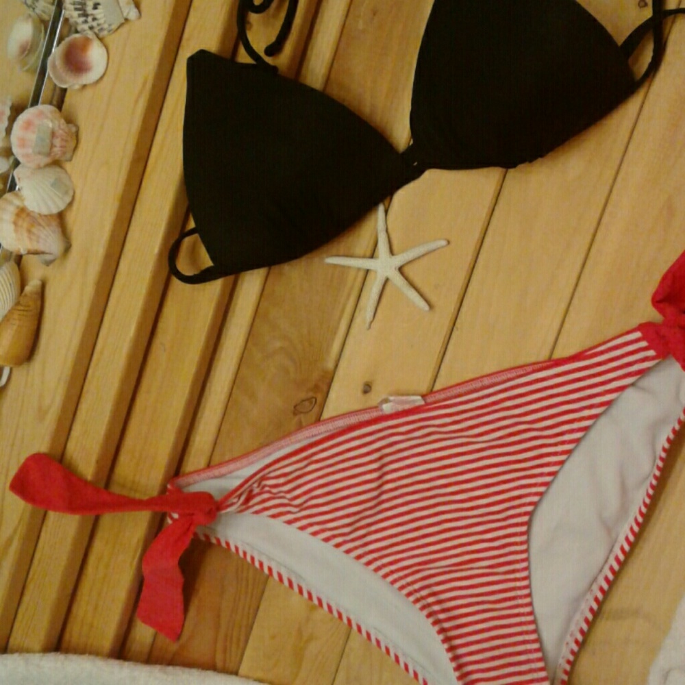 Black Ocean Pacific Top (M). Red/White striped Bot