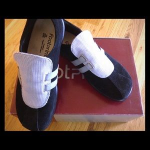 Footprints by Birkenstock shoes