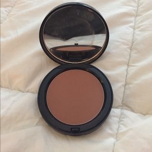 Bobbi Brown Bronzing Powder in Medium