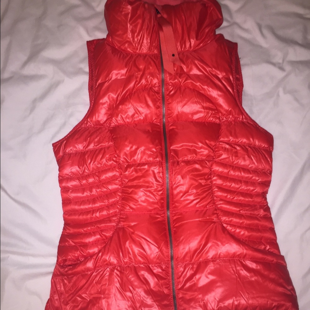 Lightweight lululemon vest 🍊