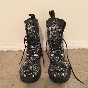 Dr Martens 10-eye boot 💖