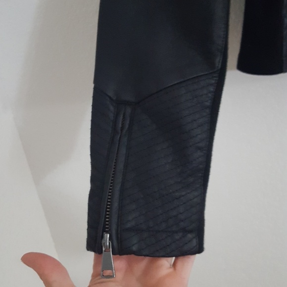 Leather moto  jacket small - Picture 2 of 5