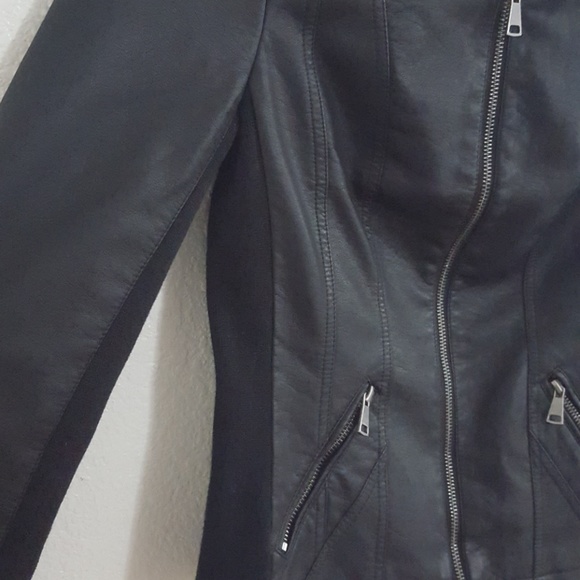 Leather moto  jacket small - Picture 3 of 5