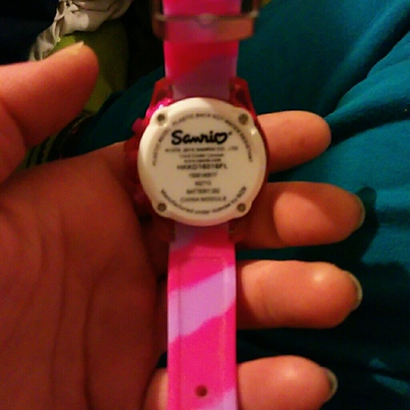 Hello Kitty light up digital watch - Picture 5 of 5