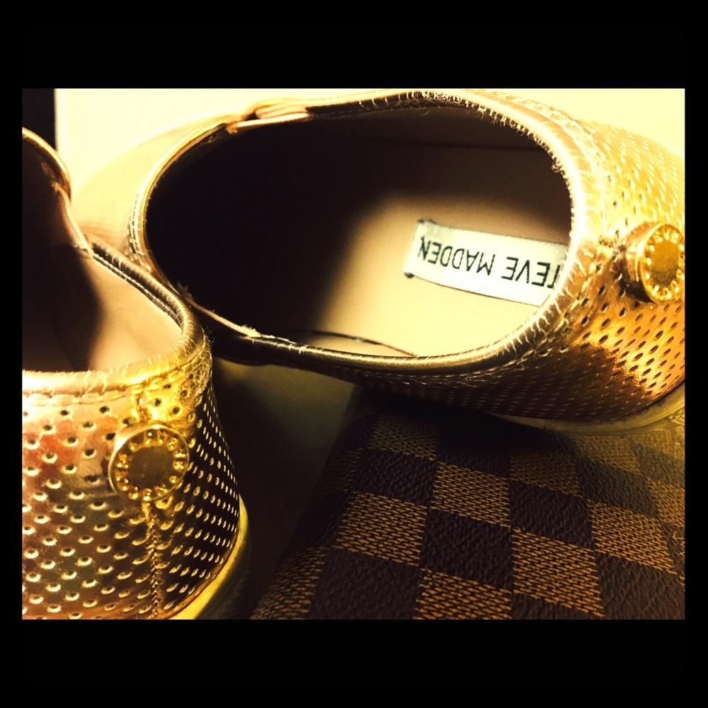 Steve Maden golden rose