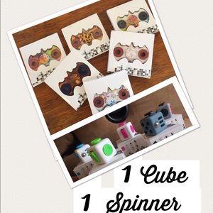 1 FIDGET CUBE, 1 FIDGET SPINNER