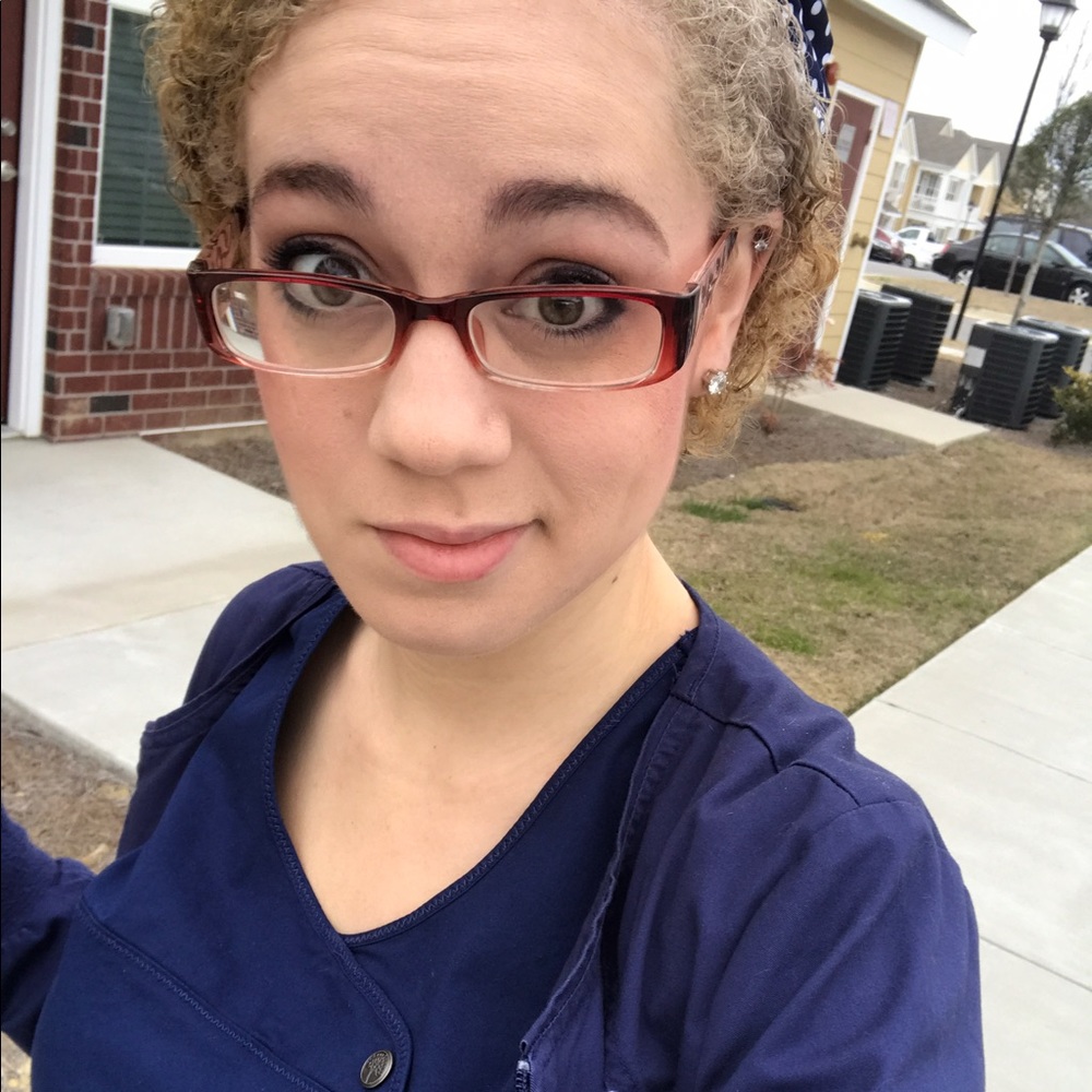 Meet your Posher, Jessica