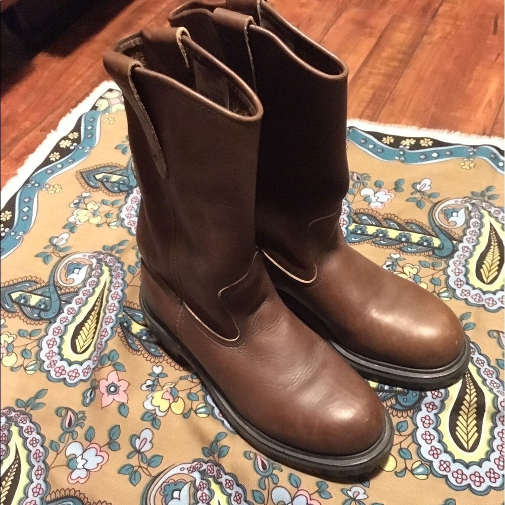 Red Wing Pecos steel toe boots