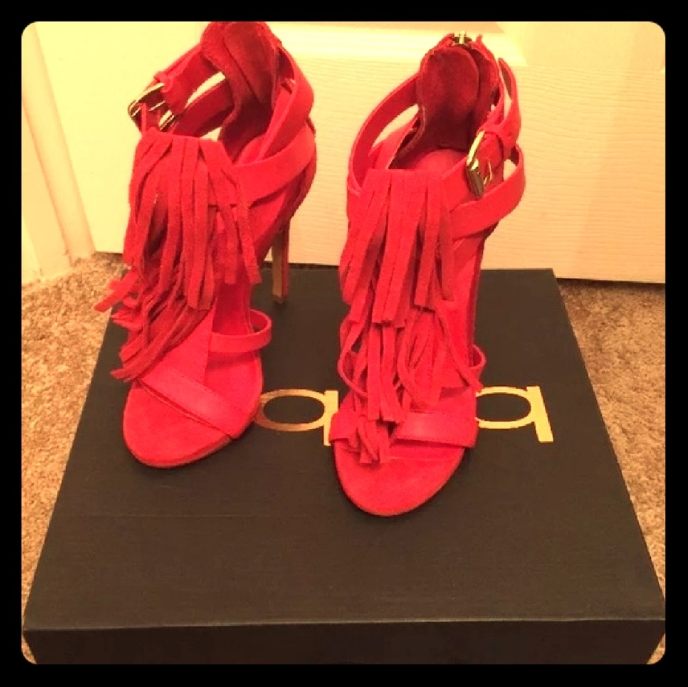 Bebe Isabella fringe heel