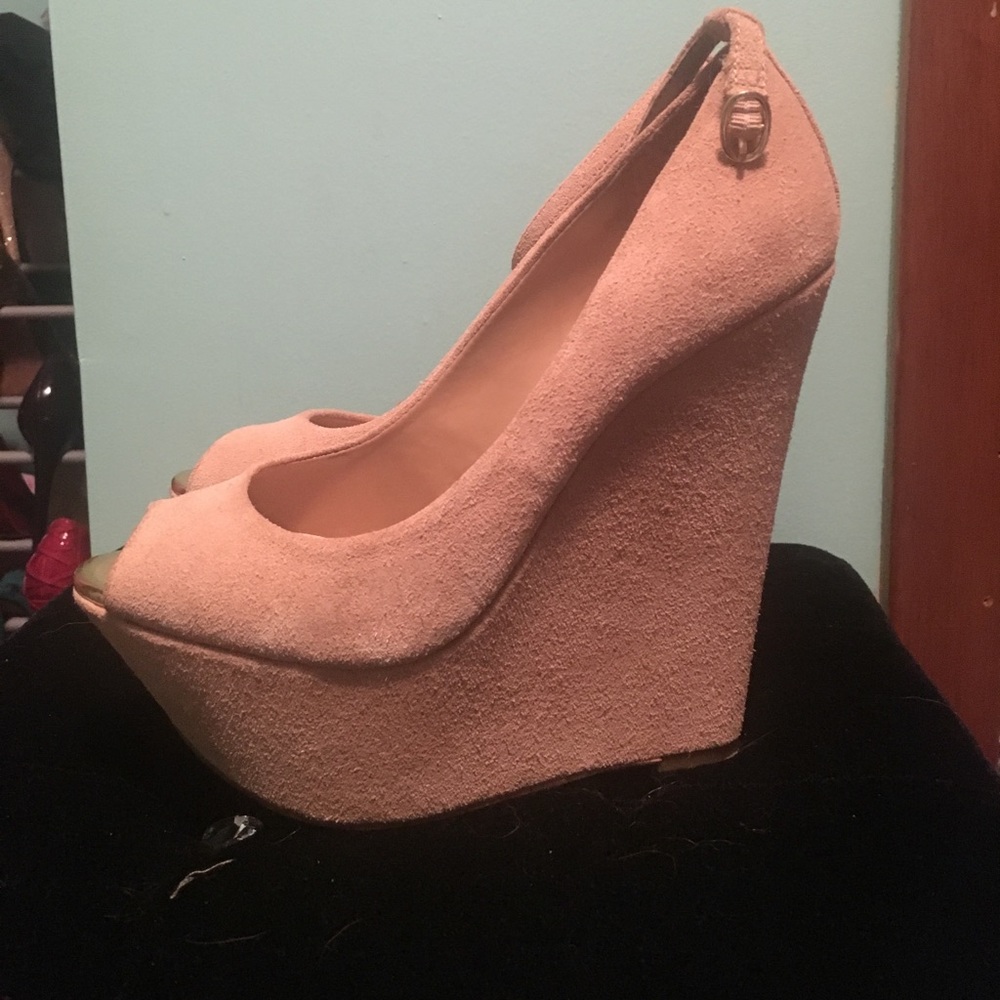 Nude wedges buy 1 get 1 free