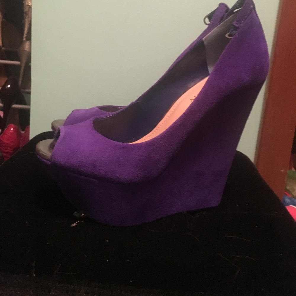 Purple wedges but 1 get 1 free