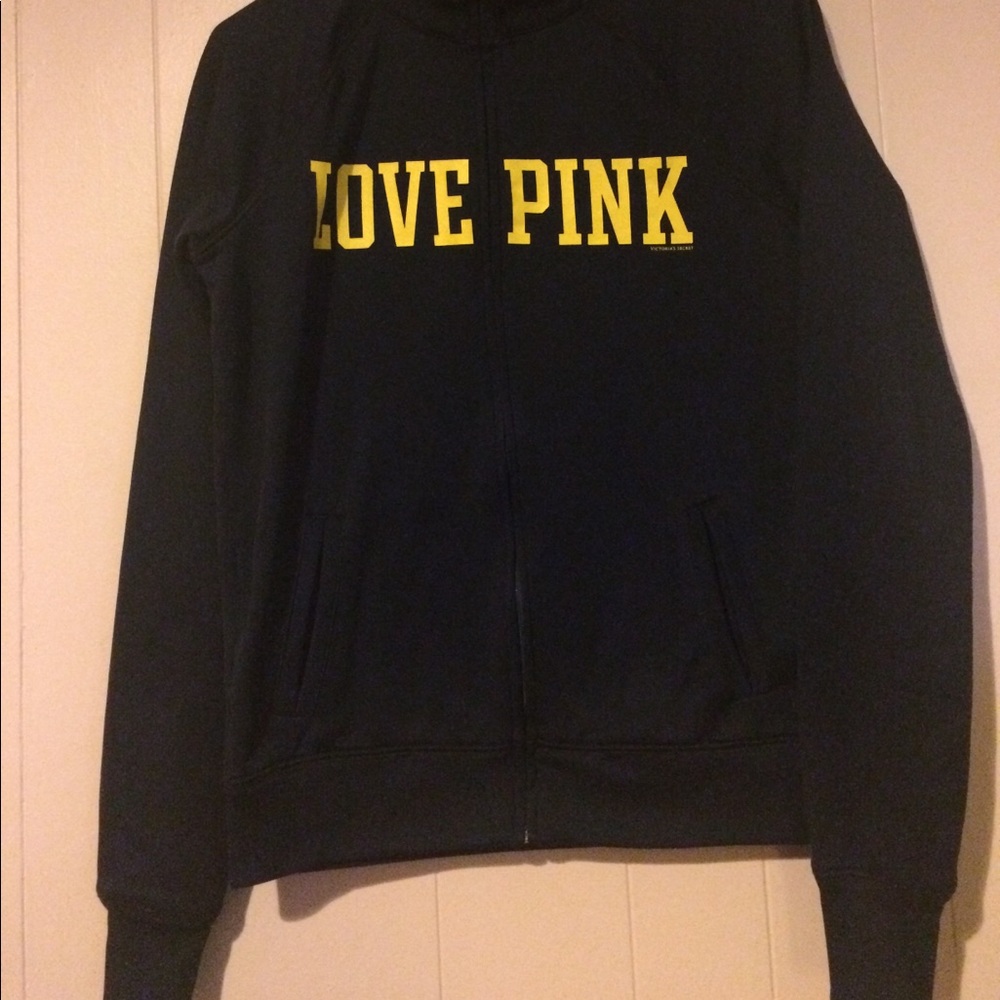 New vs zip up hoodie