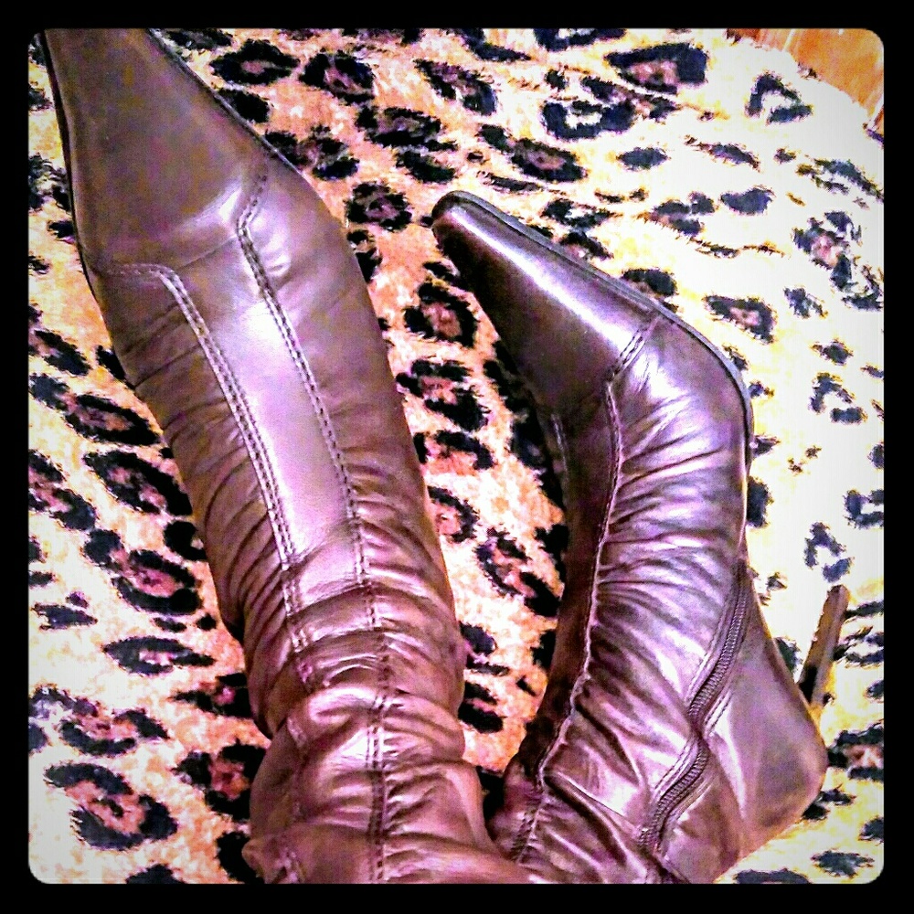 Bronx leather boots. $1.49 shipping