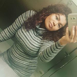 Meet your Posher, Cassandra