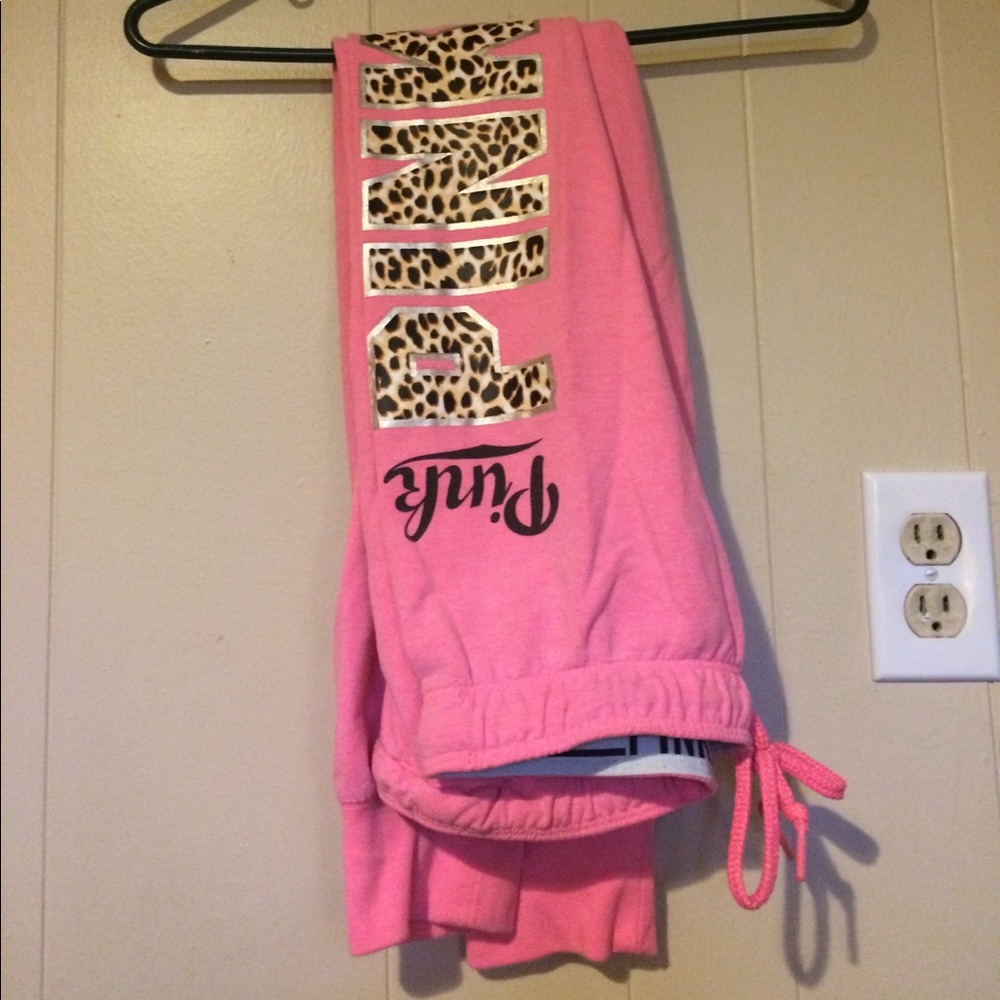 Rare cheetah vs jogger