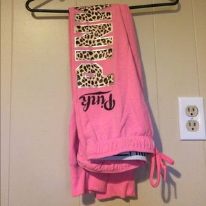 Rare cheetah vs jogger