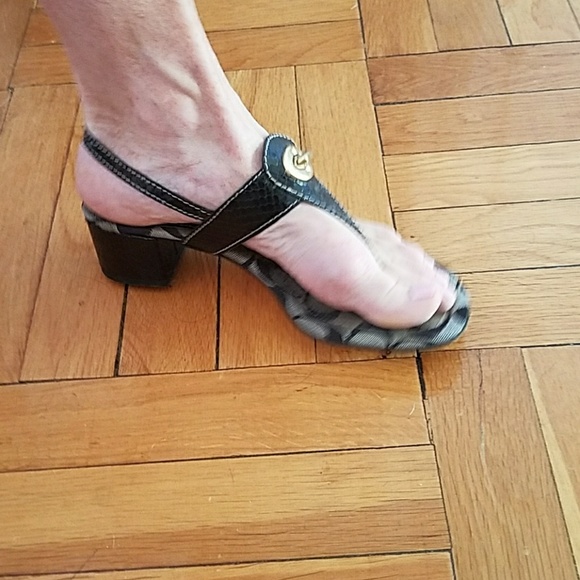 Coach block heel t strap sandal - Picture 1 of 4