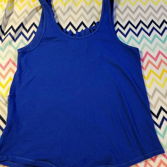 Hollister sleeveless top - Picture 4 of 5