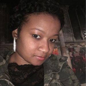 Meet your Posher, Gina