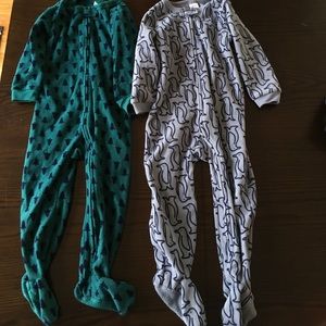 Gap unisex footed fleece pjs- only green set left!