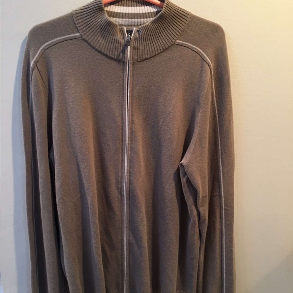 Size L Banana Republic brown zip up sweater