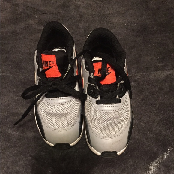 Toodler shoes - Picture 2 of 2