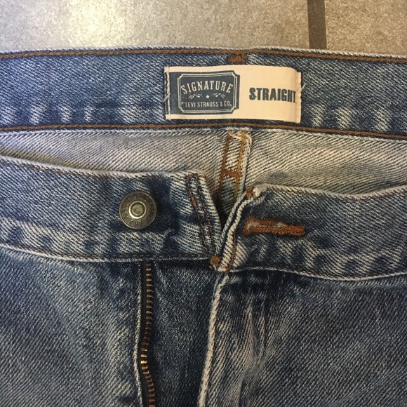 Men's Levi signature jeans. Donated - Picture 2 of 3