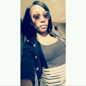 Meet your Posher, Markia