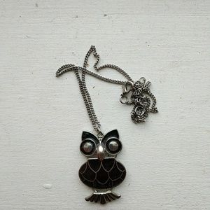 Owl pendant necklace