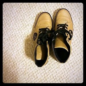 Caramel Gucci Hi-top Sneakers