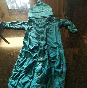 Adorable kickee pants set