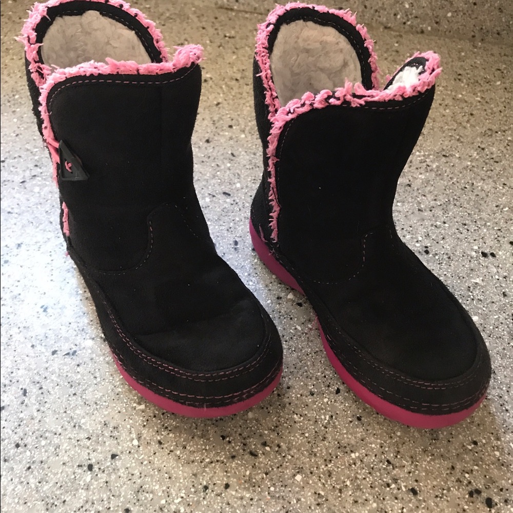 Girls boots