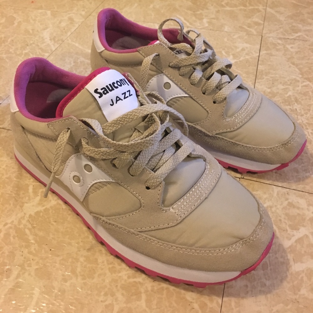 Womens athletic sneakers