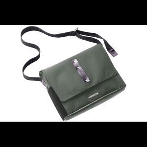 BROOKS ENGLAND Euston Utility/Messenger Bag
